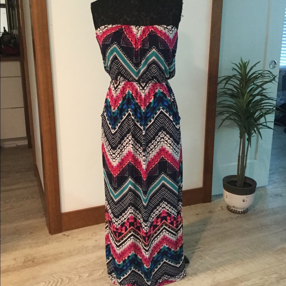 NWOT maxi tube dress small with pockets